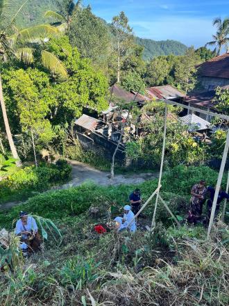 PELETAKAN BATU PERTAMA GEDUNG BUMDESA